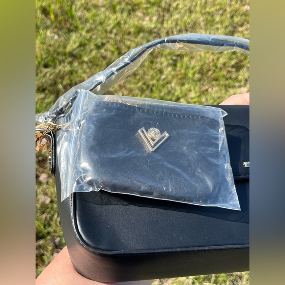 NWT Valentino Orlandi Black Gold Studded Bag With Additional Pouch And 2 Straps - Picture 8 of 15